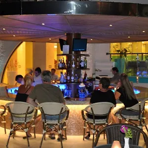 Marbella *** Marmaris